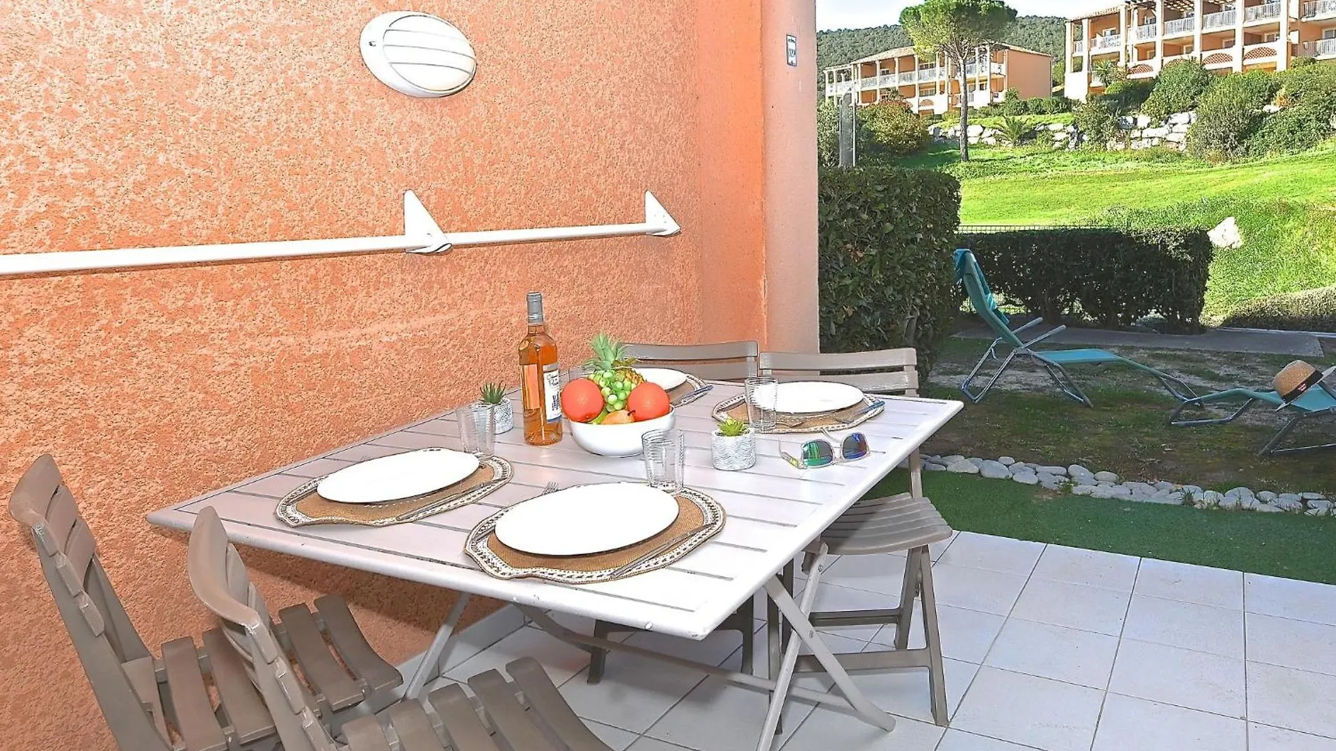 Apartment Village Cap Esterel - L'Esquinade-102 By Interhome Saint-Raphaël